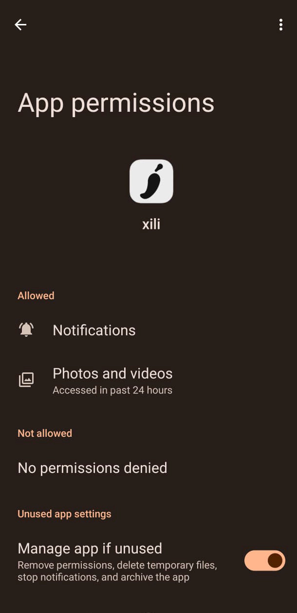 iPhone（iOS）のアクセス許可 手順2：写真からxiliを探す